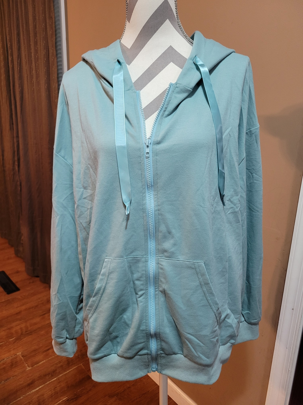 Women's Light Teal Hooded Zip-Up Sweatshirt